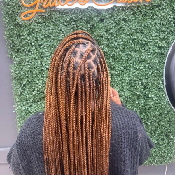 Medium knotless waist length